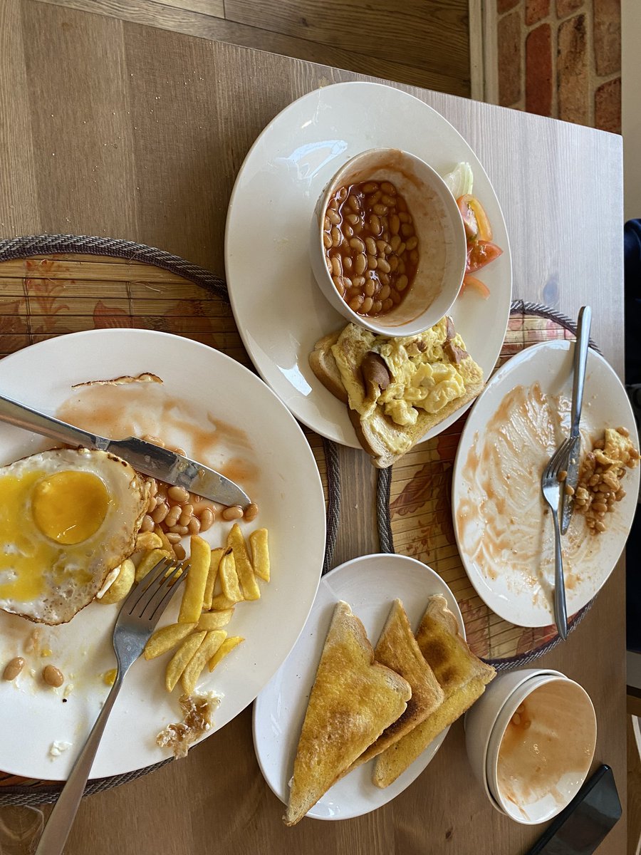 Mistresslouize's tweet photo. Breakfast was beaut 😍💋 https://t.co/14hFuVf6CF