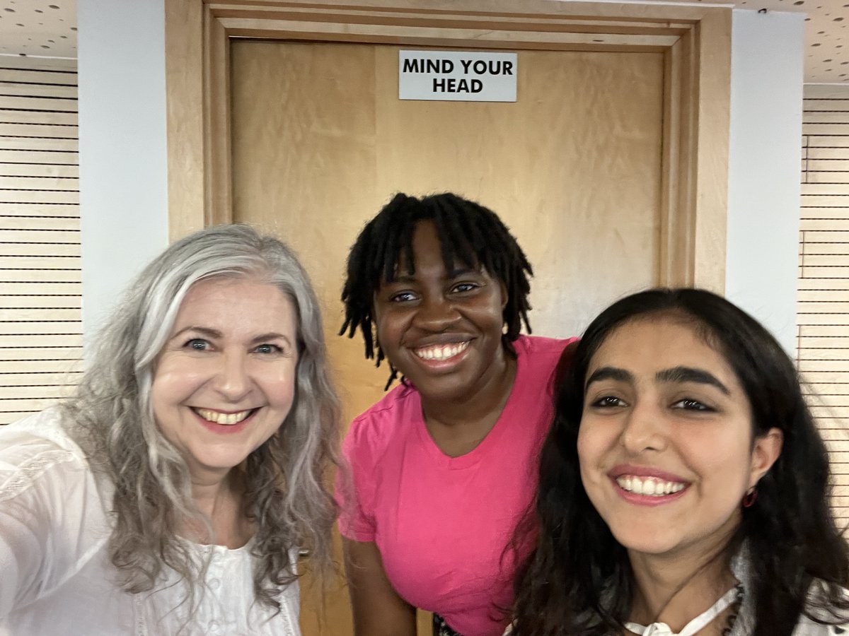 "Mind Your Head" as you crash through that glass ceiling! Happy International Women's Day! Here with <a href="/Anee_Uche/">Uchechukwu Ani</a> (PhD researcher, gender, copyright, film) and Kanchi Harwani (<a href="/QMSchoolofLaw/">QMUL School of Law</a> LLM 2023 &amp; 2022 IP LLM Rep) #InternationalWomensDay #IWD2023 #EmbraceEquity #MindYourHead