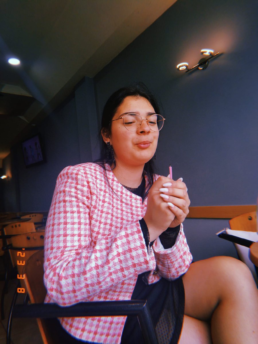 Leonorgralha's tweet photo. 18! https://t.co/1pEyCuQzw2