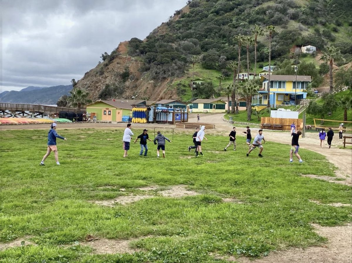 CIMI_Science's tweet photo. It's repost Wednesday again! A huge shoutout to @jendeshazer for tagging us in a post about your class trip to CIMI Fox Landing! What a great way to start off the Spring season!! π πΈ β½ πΆ #Repost_Wednesday #CIMI_Science #Catalina_Class_Trip #Fox_Landing #Spring_2023 https://t.co/h3PeU1umzz