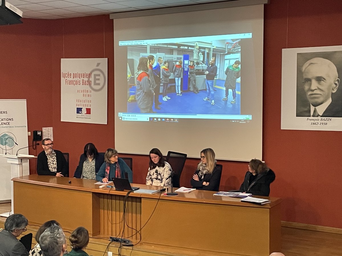 cmqpmica's tweet photo. Valorisation des filières industrielles auprès des filles durant la journée internationale des droits des femmes. Bravo et merci à toutes et tous ! @AcReims, @AFDET1, @lyceebazin, @aje, @PoleFormationCA, @eisine, @lycee_veil, @CRITT_MDTS, #industrie https://t.co/N6CNh2HI75