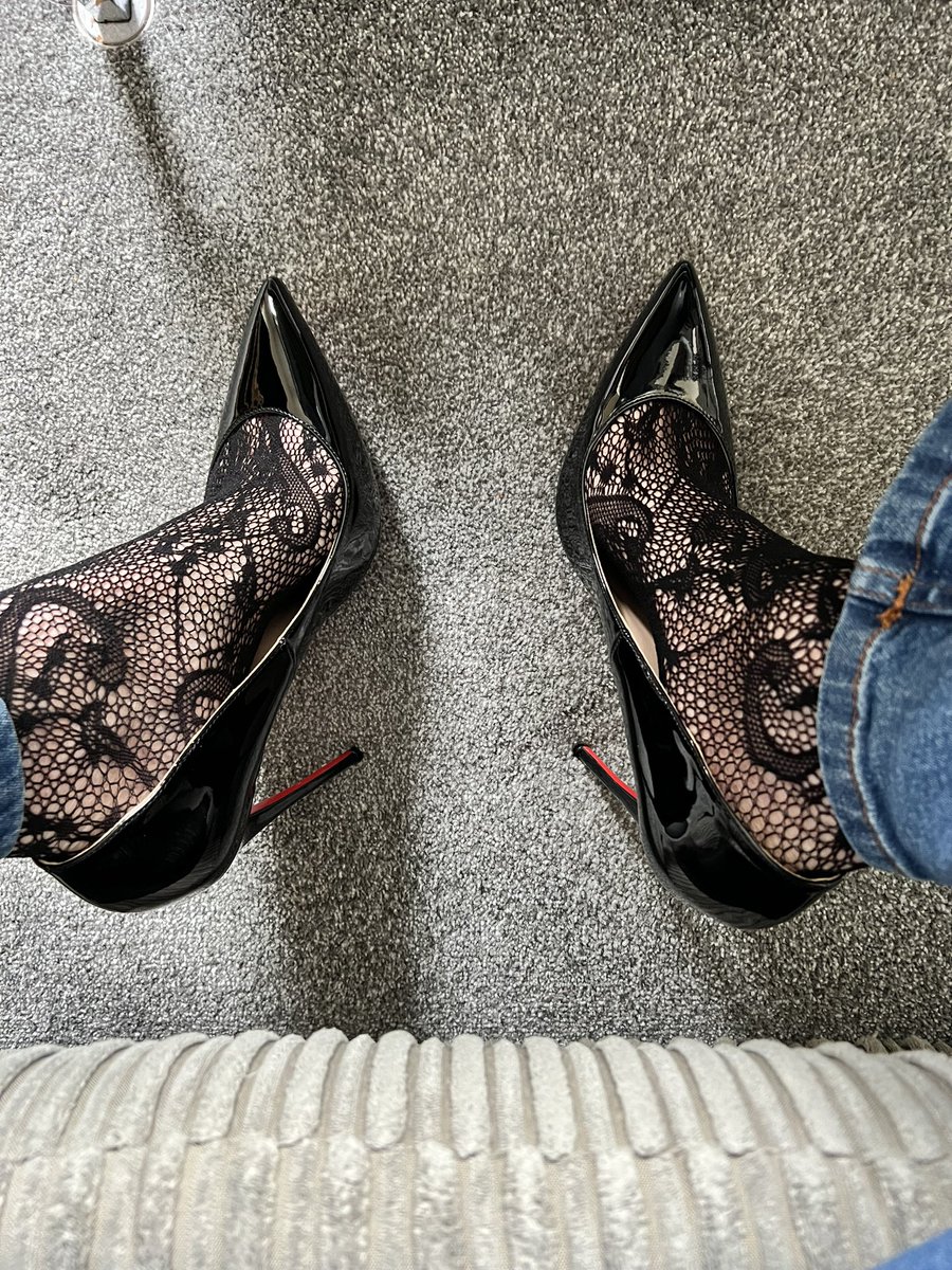 pcrookers1's tweet photo. New heels are here yay https://t.co/DgK0QHKfak