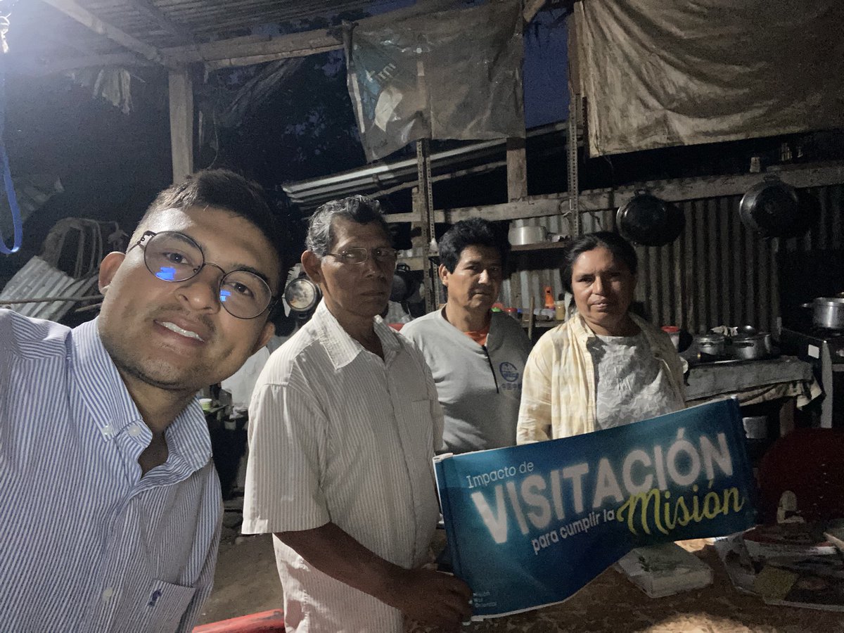 PrAndyBecerra's tweet photo. 👉Visitar los hogares de la iglesia es una oportunidad para conocer mejor a nuestras familias y para ofrecer apoyo y amor a aquellos que lo necesitan #VisitaciónMNO #RID #Reavivar
👏Participamos de impacto de visitacion en Adventistas - MNO apoyando al Distrito de Morales B. https://t.co/nRgRcEgV6G