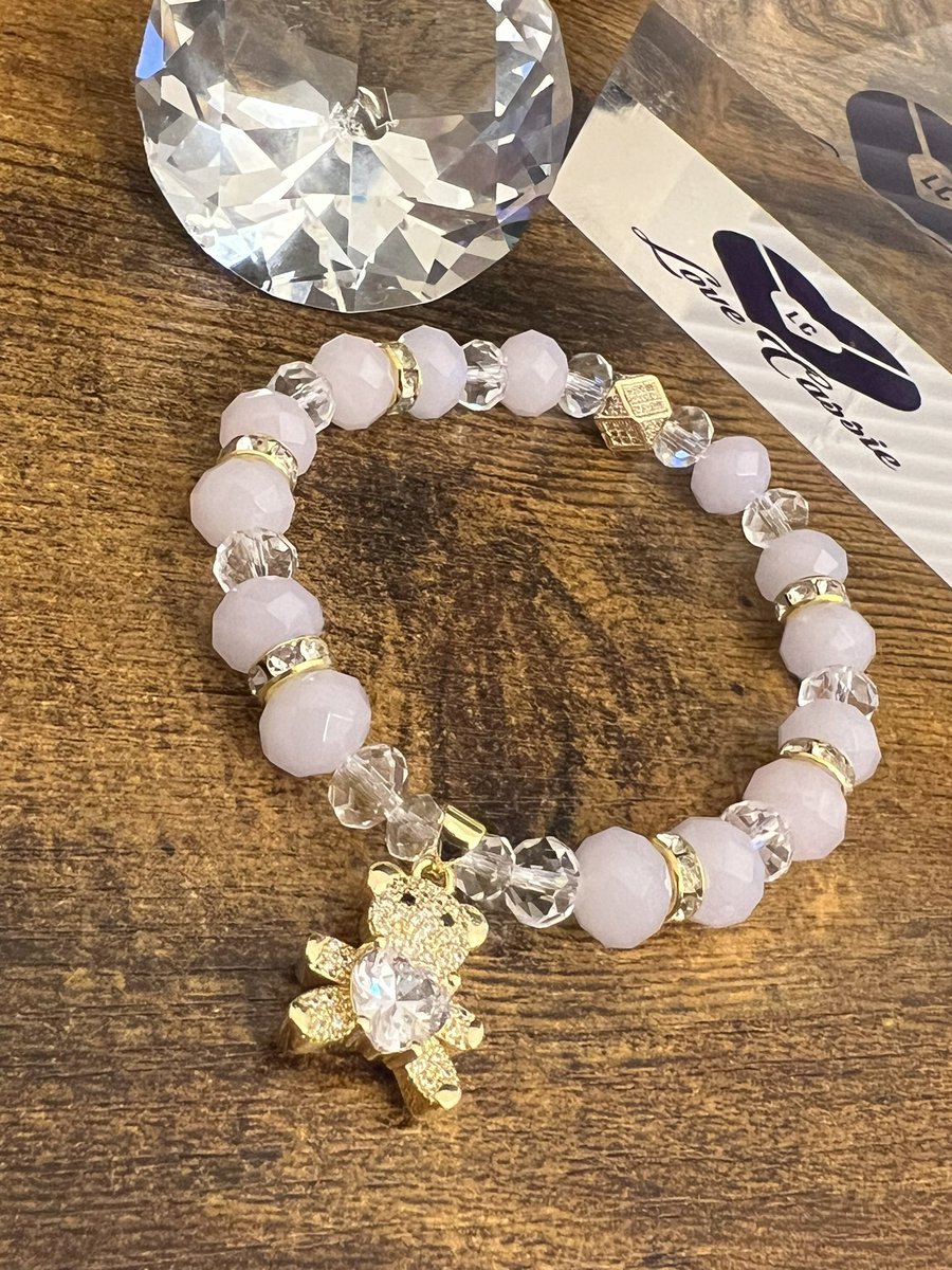 LoveCassieLLC's tweet photo. Let me see that wrist! If you haven’t ordered yet, what are you waiting for? 🥰 Click the link in Bio to place your order or shoot me a DM if you’d like a custom set 🥰 https://t.co/Leaw2T2FkH