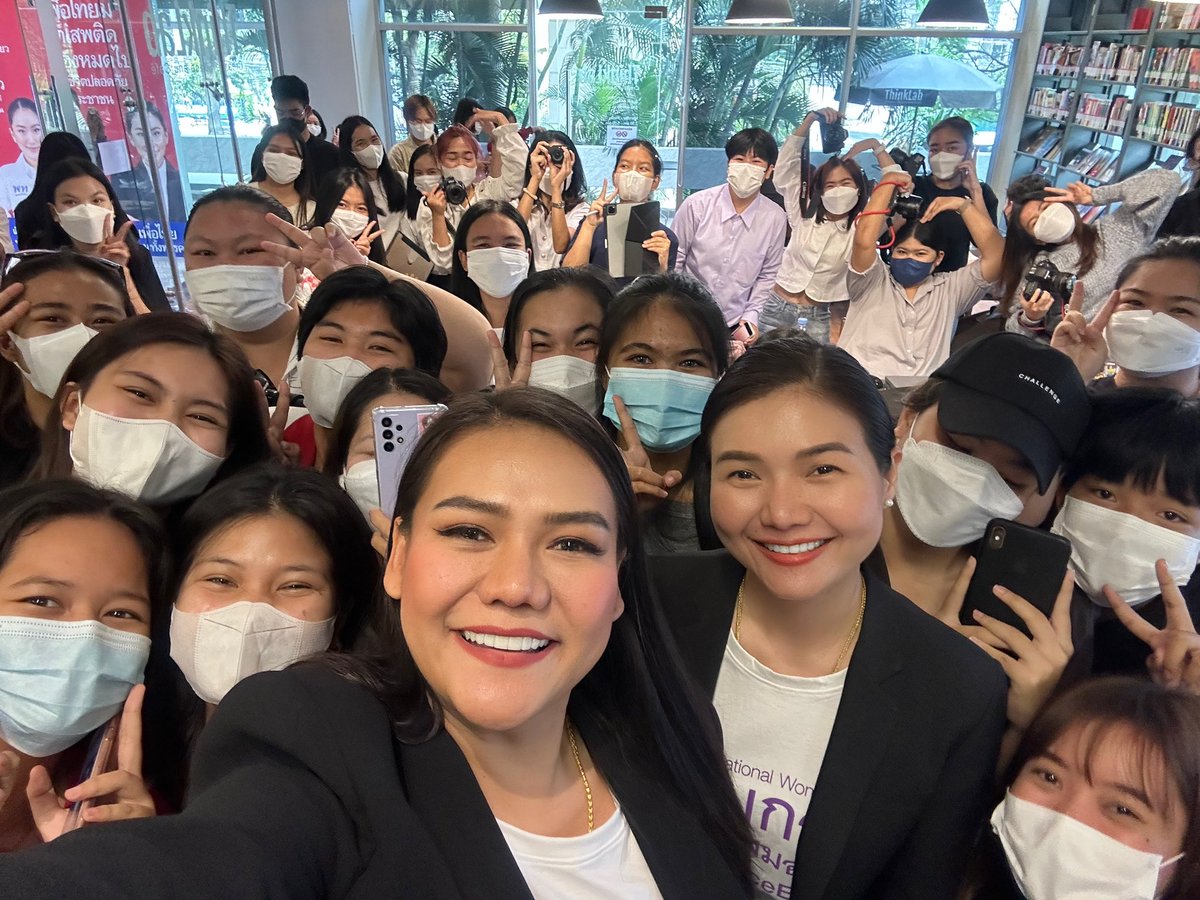 BeerChayapa's tweet photo. #พรรคเพื่อไทย ยึดหลักความเสมอภาคทางเพศ (Gender Equity) เราจะทำให้เพศไม่ใช่อุปสรรคในการใช้ชีวิต #วันสตรีสากล 

#InternationalWomenDay2023
#DigitALLSHE
#EmbraceEquity https://t.co/qkmLuqffv3