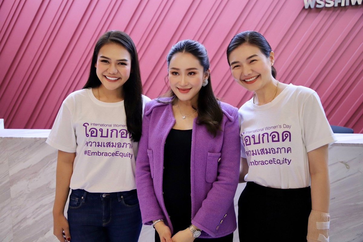 BeerChayapa's tweet photo. #พรรคเพื่อไทย ยึดหลักความเสมอภาคทางเพศ (Gender Equity) เราจะทำให้เพศไม่ใช่อุปสรรคในการใช้ชีวิต #วันสตรีสากล 

#InternationalWomenDay2023
#DigitALLSHE
#EmbraceEquity https://t.co/qkmLuqffv3