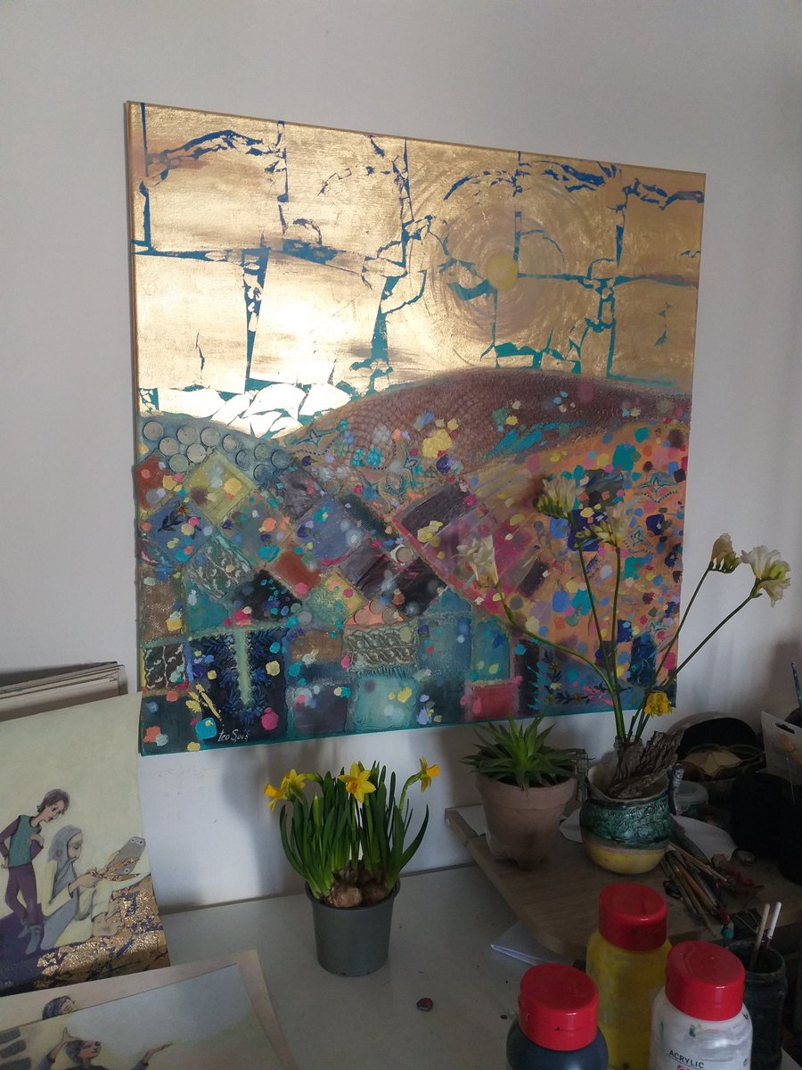 teosoosartist's tweet photo. Happy Women's Day! 🌳💐🍀
.
#giftideas #giftforher #artfulgifts #colorfulinterior #interiordesignidea #artisticinterior #mystudio #studioday #flowersinart https://t.co/8ORqcaCygk