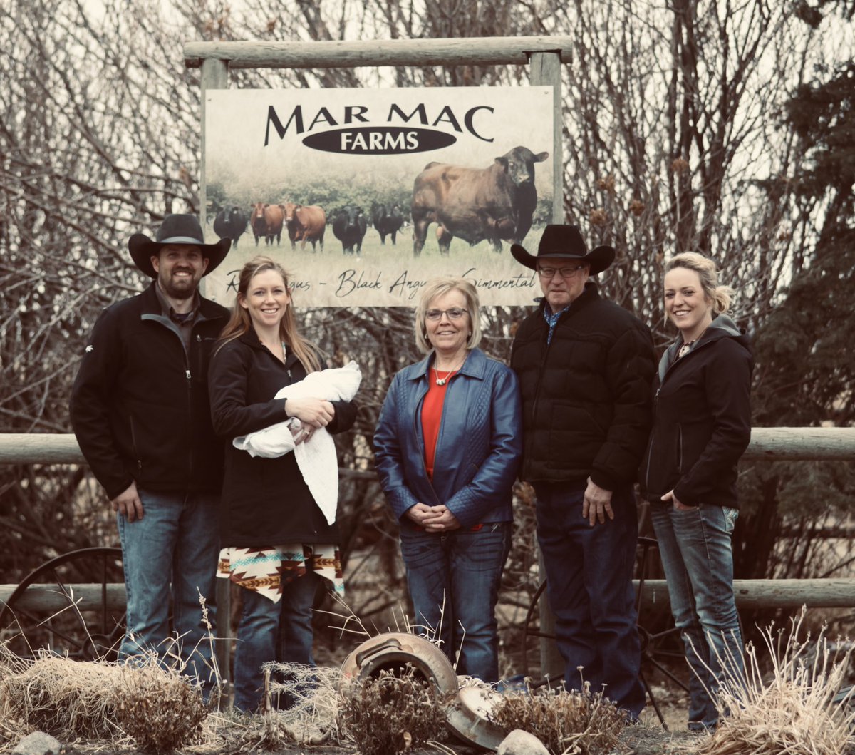 Join us at the Mar Mac Farms Bull sale today March 8.  Selling Red Angus, Black Angus and SimmentalBulls go to DLMS.ca for sale orders and online bidding