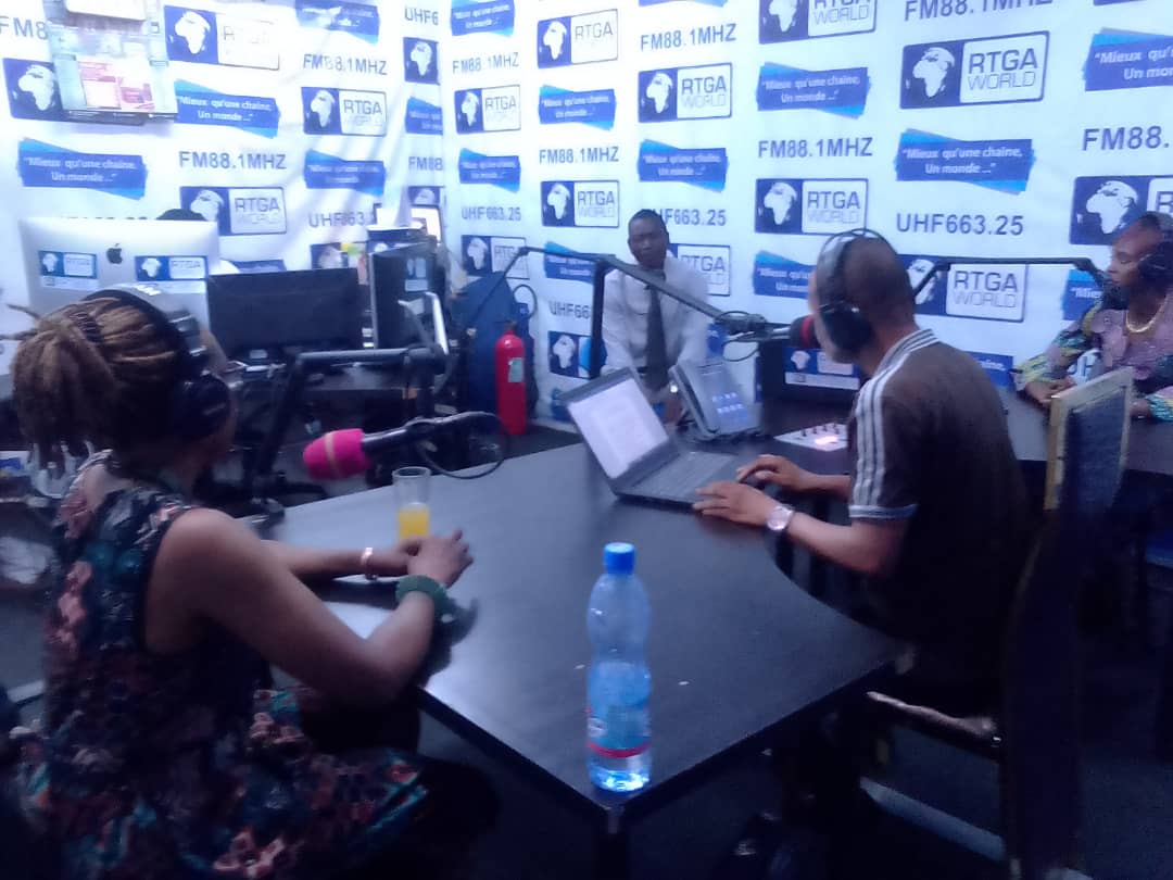 ''Concilier autonomisation d la femme e éducation numérique'' thème des émissions ''Ca nous concerne'' à Bukavu et Kinshasa.  #Etalibiso #Inatuhusu <a href="/jhrnewsdrc/">JHR/JDH en RDC</a> avec le financement <a href="/DevCanada/">Développement Canada</a>