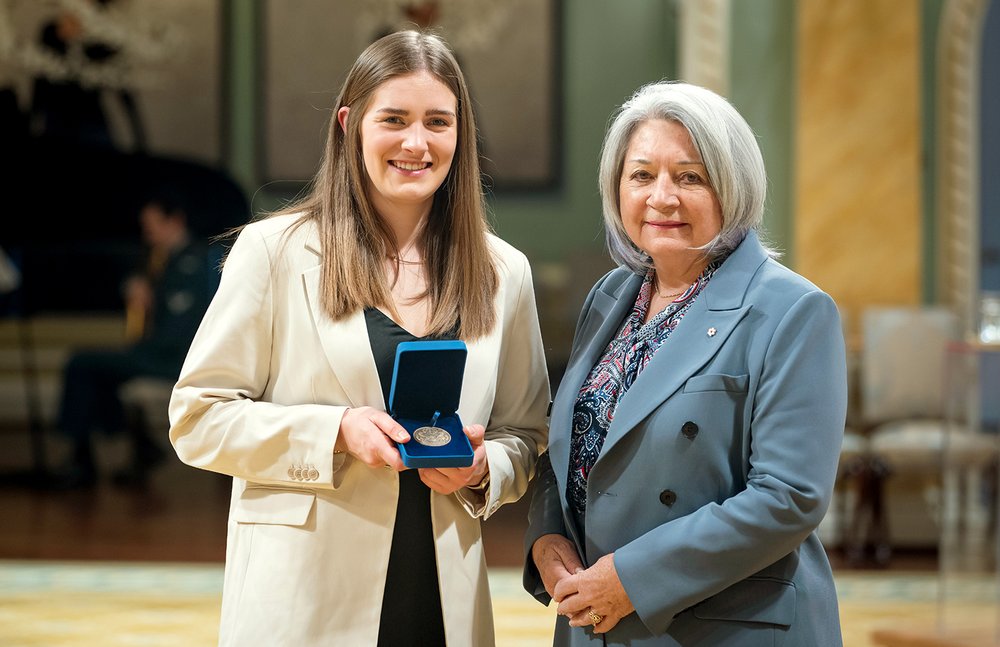 smuhalifax's tweet image. First up: @SMUHuskies women’s hockey forward Shae Demale was honoured recently as a Top 8 Academic All-Canadian for the 2021-22 season by U SPORTS. Shae was named the most valuable player in AUS women’s hockey last season and registered a perfect 4.30 GPA! loom.ly/oHpxTyc