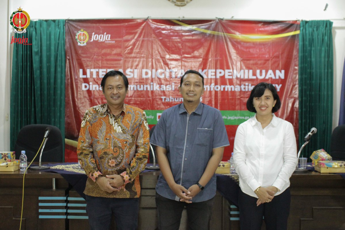 kominfodiy's tweet photo. Pentingnya pemahaman mengenai Pemilu bagi pemilih pemula, merupakan dorongan bagi Dinas Kominfo DIY untuk melaksanakan acara "Literasi Digital Kepemiluan" pada Rabu, 8 Maret 2023.
Selengkapnya di
https://t.co/Vkv48WO0UP
#KPUDIY
#KominfoDIY
#JogjaIstimewa
#DPRDIY https://t.co/sRE7LJ2uo4