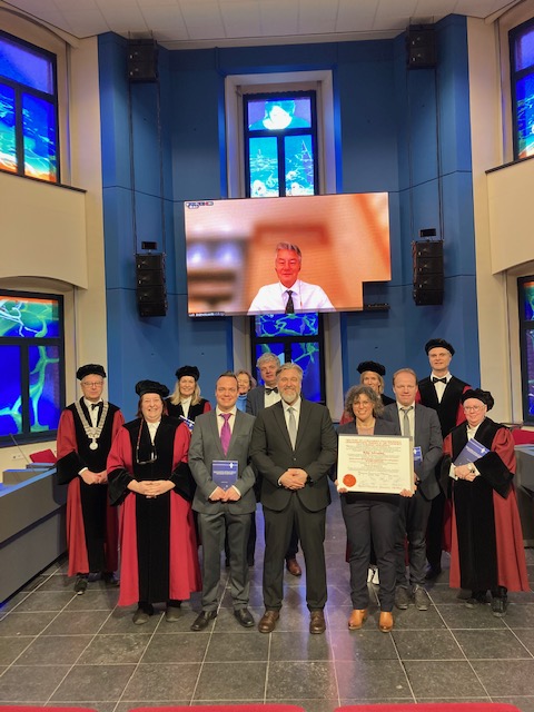 Proud on Björn Schwander successfully defending his <a href="/VHC_CAPHRI_UM/">VHC_CAPHRI_UM</a> <a href="/CAPHRI_UM/">CAPHRI</a> #PhD thesis "Systematic evaluation, replication and validation of structural #healtheconomic #modelling approaches: Lessons learned in the field of #obesity" <a href="/MaastrichtU/">Maastricht University</a>. See 
bit.ly/3J2tqsY