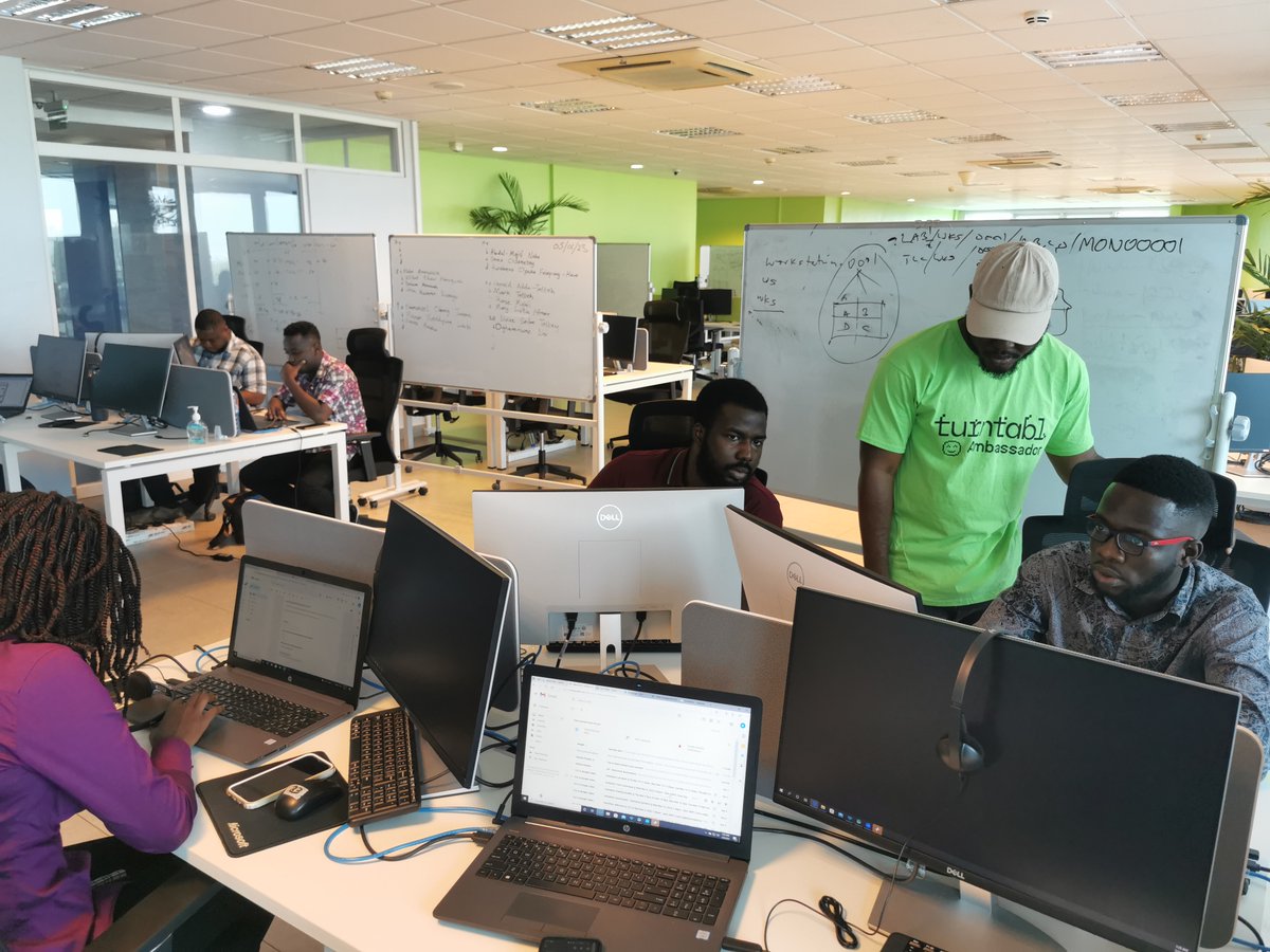 turntablio's tweet photo. Hey there! We're stoked to share that turntabl is launching our fantastic 14-week TLC program.

Take a look at these photos of our sixth cohort of rising tech stars as they conquer the world!

Tag a friend you see in the pictures!

#TLCStartsToday #turntabl https://t.co/gkpWOpXX0C