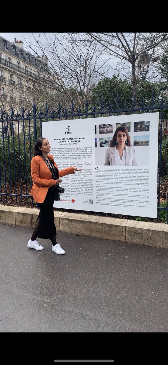 JeanLucRomero's tweet photo. Inauguration de la superbe exposition photographique de Amira Al-Sharif sur la vie quotidienne des femmes yéménites, en cette #JIDF. 

Une mise en lumière de la résilience de ces femmes et un message fort d’espoir. 

@Paris est fière de vous compter parmi ses lauréat.e.s #ICORN. https://t.co/ElEoCA0KaO