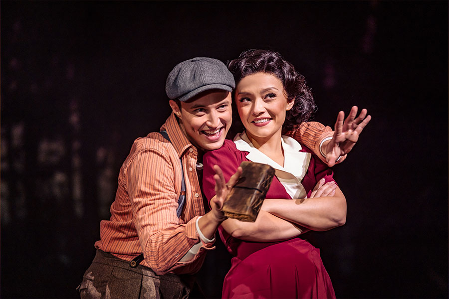Photos: Bonnie and Clyde returns to the West End – first look whatsonstage.com/london-theatre…