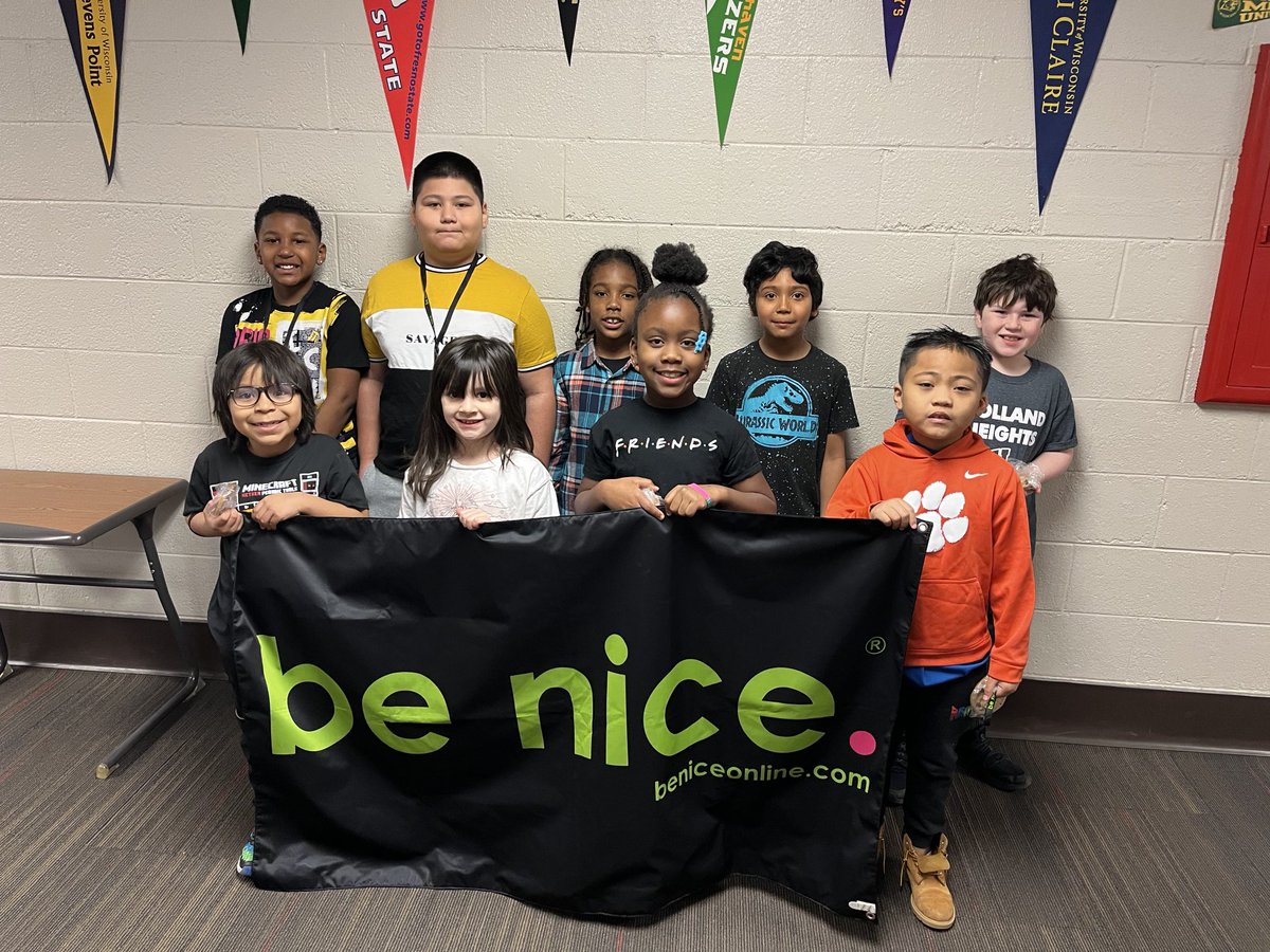 Holland Heights Be Nice winners this month!!!  Great job!!! #culture #benice #pbis