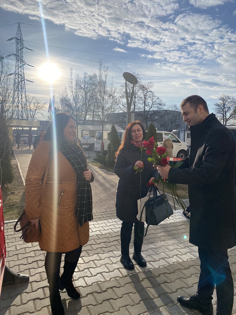 scoala_spectrum's tweet photo. #8Martie este o altă ocazie specială de a celebra femeia, frumusețea și feminitate.
#respect #admirație #prețuire #recunoștință
L A    M U L Ț I     A N I ! https://t.co/vPgZN2Ri4M