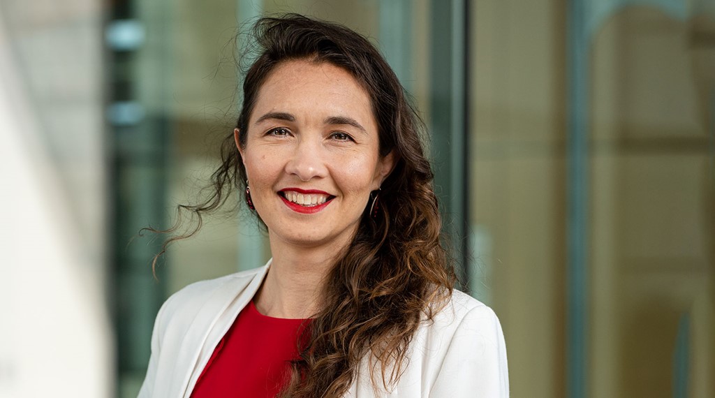 Per 1 juni 2023 wordt de Brabantse gedeputeerde Anne-Marie Spierings Programmadirecteur Transities bij Deltalinqs. Lees verder: deltalinqs.nl/anne-marie-spi…
<a href="/vvanderchijs/">Victor van der Chijs</a> <a href="/BasDM_Janssen/">Bas Janssen</a> <a href="/alicekrekt/">Alice Krekt</a>