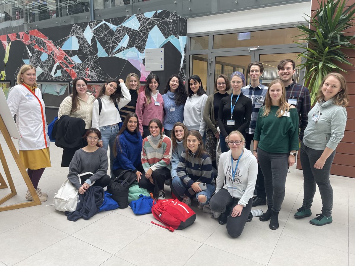 be_usj's tweet photo. Good morning, 
Our pharmacy and Bioinformatics student Candela Gerediaga wanted to share with us her experience in the BIP program "Creating safe cosmetics products", we are glad that this experience has been so enriching. https://t.co/pbSnvBk3YC