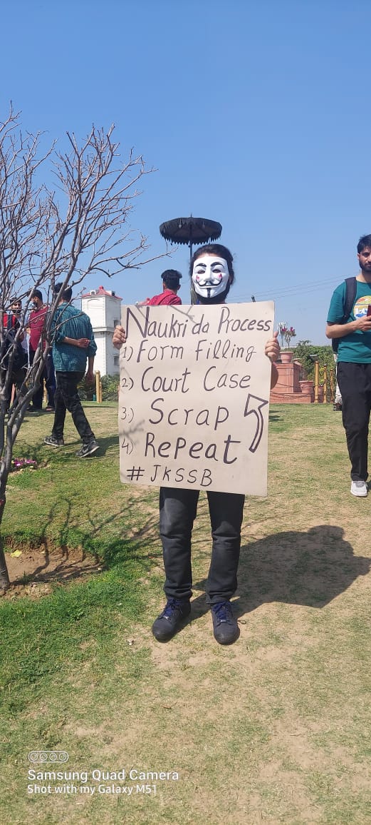 JKStudents_in's tweet photo. Abhi Nahi To Kabi Nahi 🔥 
#JKSSB #AptechBlacklisted 
@vironikaom https://t.co/Hh7eBdlmoj