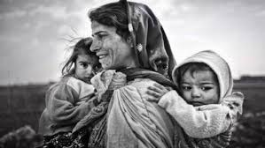 Bizim topraklarda önce kadınlar uyanır,
sonra güneş doğar;
Çünkü güneşi kadınlar doğurur..
#8martdunyakadinlargunu