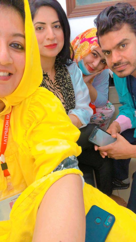 PatrioticYuth's tweet photo. Front line fighters against invisible human #enemies
(Organisms like Viruses and Bacterias)
#FrontLineFighters
#InvisibleHumanEnemies
@OfficialDGISPR
@peaceforchange
@javedatahir
@_GhulamMustafa_
@MuhammaddNawaz
@BrigAshfaqHasan
@harisnawaz3
@MirMAKOfficial https://t.co/lm0F82ygh7