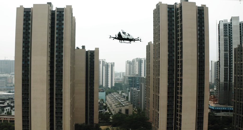 🇨🇳 🛸 🛸 🛸 

July 6 to 9, 2023  ✈️ Exhibition

#EHang mentioned invited
The Exhibition 🎯 in 23:

bringing together enterprises with core independent IP rights in the industry

50,000 professional visitors expected

it.sohu.com/a/651114509_12…

#EH #eVTOL #airtaxi #Smartcity #AVGeek