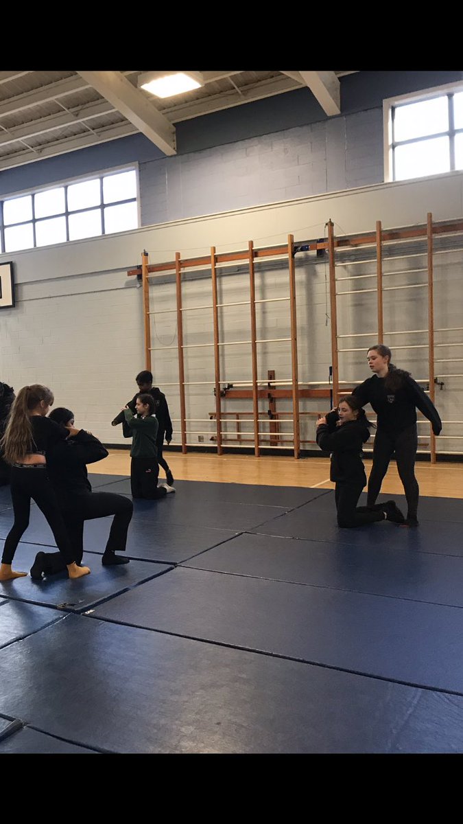 Celebrating International Women’s Day with a judo session <a href="/CraigmountHS/">Craigmount High School</a> with <a href="/Jideljudo93/">Jidel Judo 93</a>. Girls from the high school and catchment primaries learning throws in a fun and safe environment #InternationalWomensDay2022 #girlscan