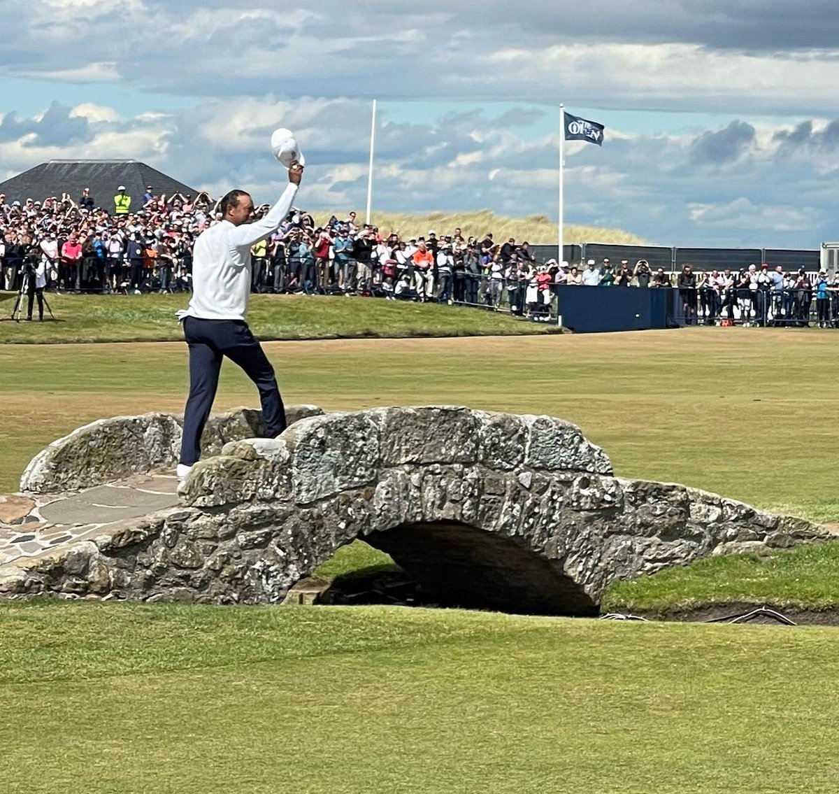 DaveD250's tweet photo. @yourgolftravel Tiger Woods winning the 2019 Masters! What a time to be a #Patron ……..#MastersChair in position 18th Green on that amazing Sunday afternoon!!
The #SwilcanBridge moment 2022 #150thOpen #TheHomeOfGolf https://t.co/oy05v3f5gl