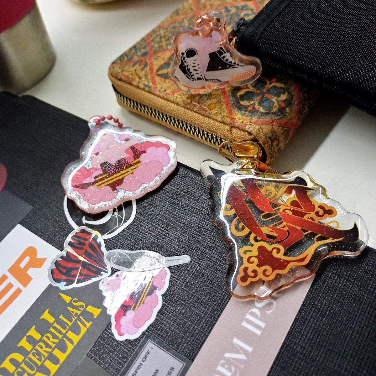 PicturesOut's tweet photo. @stayphoria_co 
#stayphorianniversary
#2YEARSWITHSTAYPHORIA
Important keychain for important things 🤌
Thank you for spending your time on making so beautiful things ❣️ https://t.co/90O921Rms3