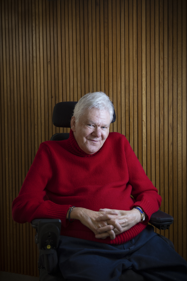 KebleOxford's tweet photo. Called to the Bar in 1979, Tim is often described as “the doyen of regulatory law”. His motto: “treat every day as if it were the last”. Timothy Dutton (Jurisprudence 1975) https://t.co/YaA4SWJFa2 📷@FranMonks #PortraitFriday https://t.co/eBEZG1czuH