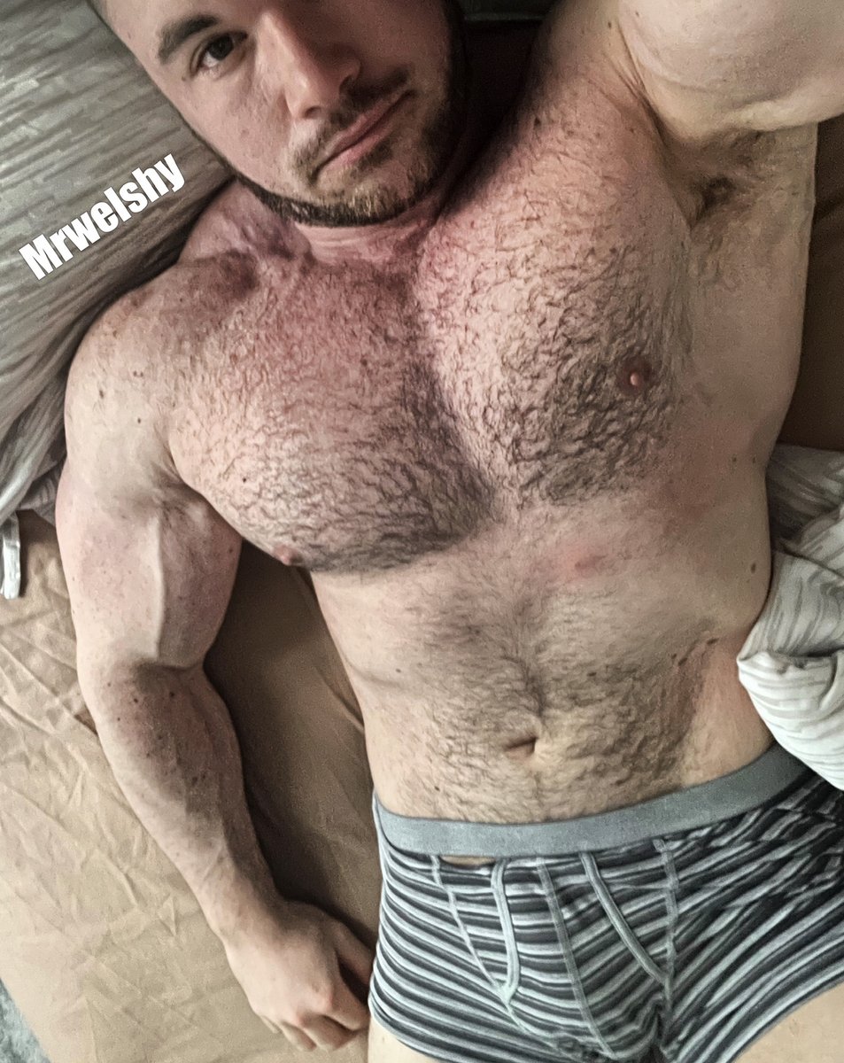 Mrwelshy92's tweet photo. Join me in bed? 
Retweet if you wanna be a good boy for your big bro https://t.co/isJF5Joyn5