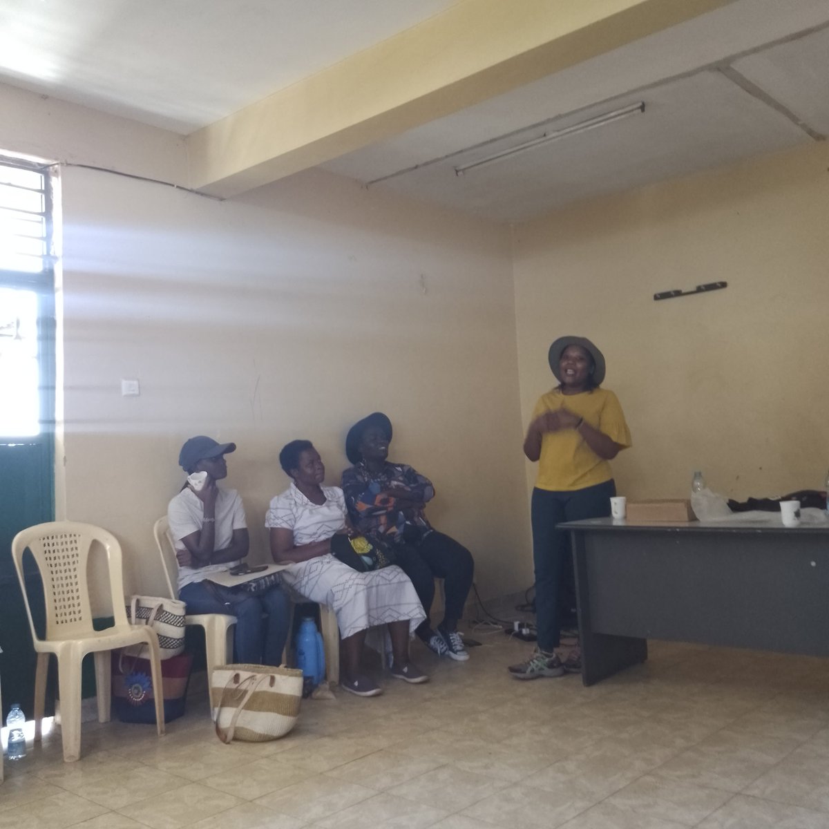 tuzu_violet's tweet photo. Commemorating International Women's Day ✨☺️
Educative workshop on Women's Entrepreneurship in the Digital Economy organized by FPRJC
#InternationalWomensDay #EmbraceEquity #DigitALL 
@EKokeyo @tnetcn @ywli_info @hsfkenya @code_with_kids https://t.co/LfqzZ1wQ5B
