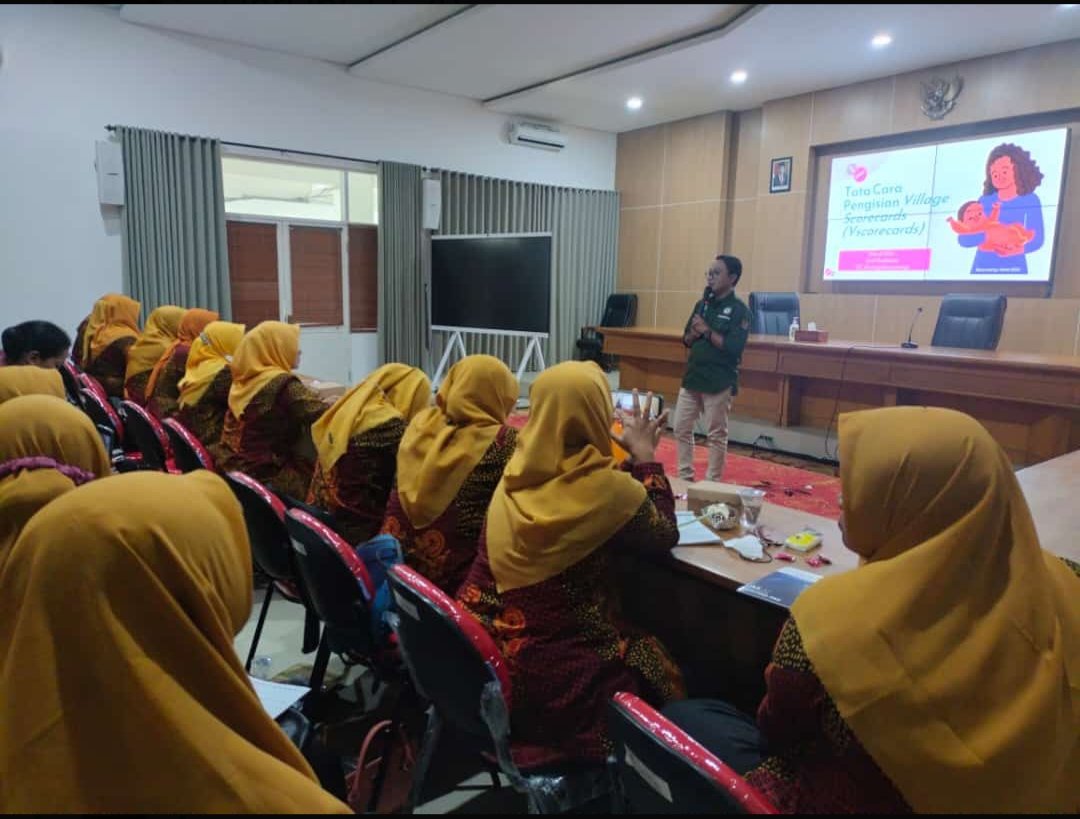 dhorocecep's tweet photo. Tuntas!!!! edisi peningkatan kapasitas KPM dalam pengisian score card konvergensi stunting. Meski dalam 2 hari mendengar keluhan tentang data yg begitu banyak yg hrs dientry, sedangkn insentif yg diterima sangat kecil. Perlu ada formula khusus dlm pendataan https://t.co/eRkSg77G8G
