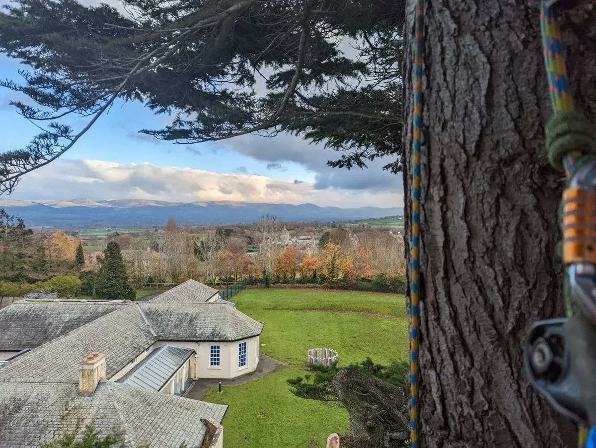 #Wellnesswednesday post today.
A view like this is definitely one to make you smile. The beautiful scenery of Llanbedr North Wales.

#wellness #viewoftheday #photooftheday #WednesdayMotivation