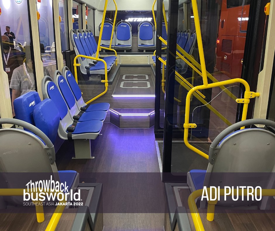 busworld's tweet photo. Adi Putro was one of the stars at the past Busworld Southeast Asia 2022 exhibition in Jakarta. The Jetbus SDD, HDD and SHD coaches were displayed alongside the Jetbus Transit bus.
#busworld #BusworldSoutheastAsia #AdiPutro #Jetbus #coach #mobility #publictransport https://t.co/qR62RobdnN