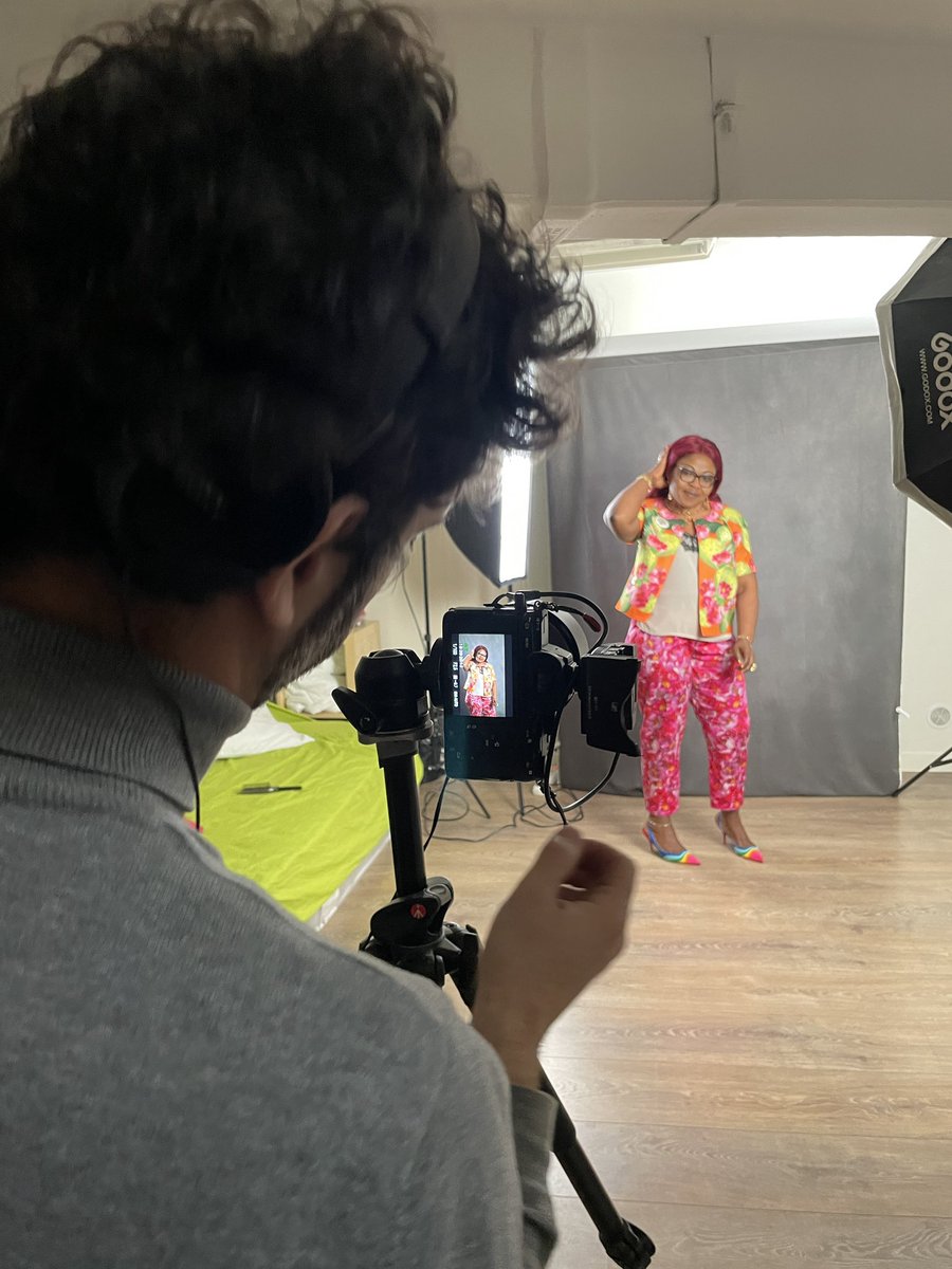 LogiVitae tweet media