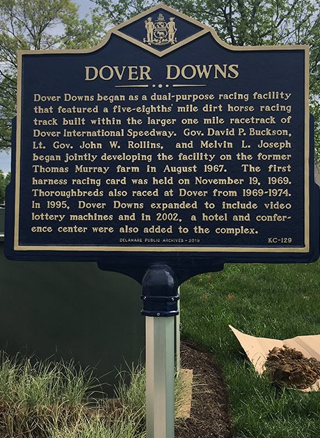 graybrigade's tweet photo. #OnThisDay in 1969, #DoverDowns opened in Dover, DE with thoroughbred racing. Later in 1969, #harnessracing debuted there & flat racing eventually ended in 1974. The track is co-located with the @MonsterMile as part of @NASCAR. The casino opened in 1995. @BallysDover 📸: SC https://t.co/eQ77pHpfIa