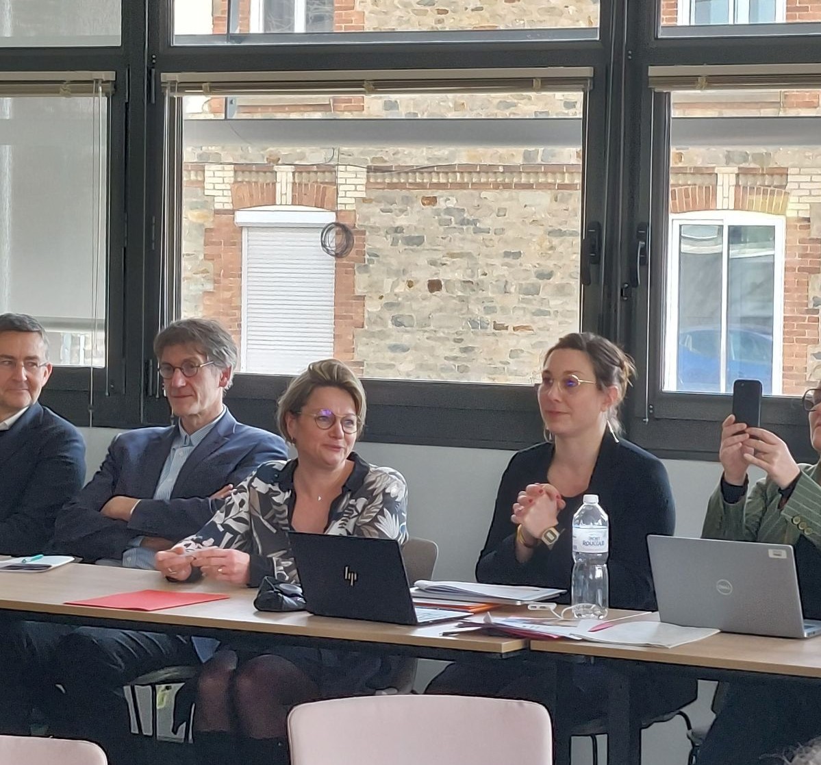 Election de <a href="/GaelleRoutier/">Routier Gaëlle</a> à la présidence de l'ARO Hlm Bretagne lors de l'AG du 3 mars. 📈 des demandes de logements, crise éco &amp; sociale, 📈coûts de production.. De nombreux défis à relever. #LogementSocial #Hlm #Bzh