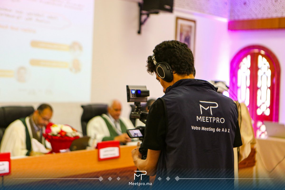 Meetpro_ma's tweet photo. 📹 Vous voulez revivre les moments forts de votre événement encore et encore ? 💫 Notre équipe de vidéographie professionnelle peut vous aider. 🤝 Contactez-nous dès aujourd'hui pour en savoir plus sur nos services. #vidéo #événementiel #photographie #conférence #captation 🎥🎞️🎬 https://t.co/L5SZ8k5dEx