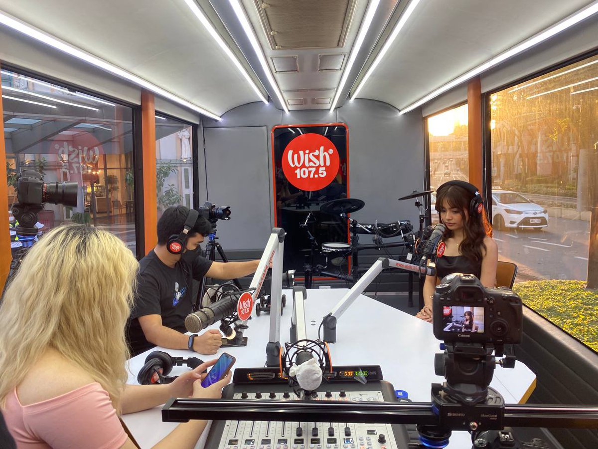 StarMusicPH's tweet photo. Our matapang girl is finally here at the @wish1075 bus! Finally after years of waiting ✨ DESERVEEEE 🥹

VIVOREE ON WISH BUS
@vivoree #Vivoree 
#VivoreeMatapang https://t.co/KDLeHq9o3v