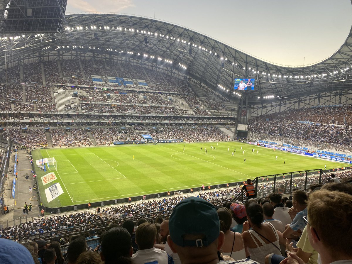 MorenoTeeri's tweet photo. Deux places a vendre Om Strasbourg GANAY B !
35 e la place !
Certifié @biloEntraide ✅✅
@OM_LeReseau 
#om #omstrasbourg https://t.co/276rXtxc2U