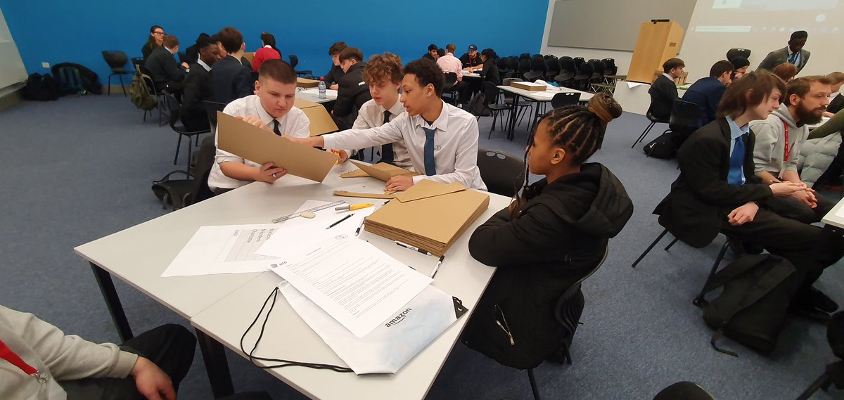 BakerDearing's tweet photo. Getting stuck in to #UTCAmazonChallenge @AylesburyUTC with year 10 and 11 students. Task is to design a locker for a drone to deliver to - good luck teams! https://t.co/J3l3nbHZ9F