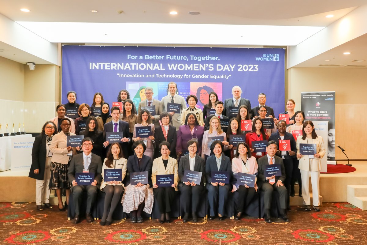 unwomenasia's tweet photo. Over 100 people gathered, including Vice Minister of @mogef and diplomats from almost 60 countries, at the #IWD2023 Celebration hosted by the UN Women Centre of Excellence for Gender Equality 🇰🇷, sending their strong support for gender equality &amp; empowerment of women and girls. https://t.co/chh03C4X5C