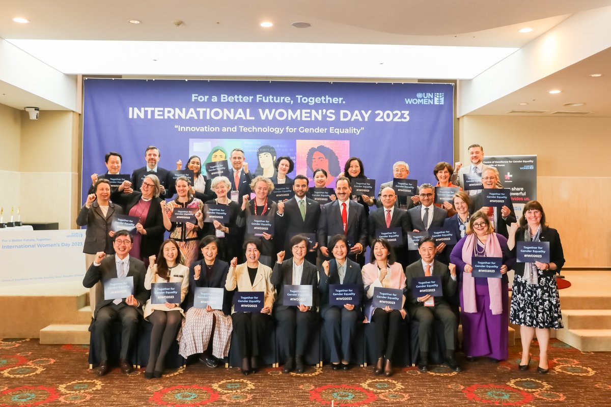 unwomenasia's tweet photo. Over 100 people gathered, including Vice Minister of @mogef and diplomats from almost 60 countries, at the #IWD2023 Celebration hosted by the UN Women Centre of Excellence for Gender Equality 🇰🇷, sending their strong support for gender equality &amp; empowerment of women and girls. https://t.co/chh03C4X5C