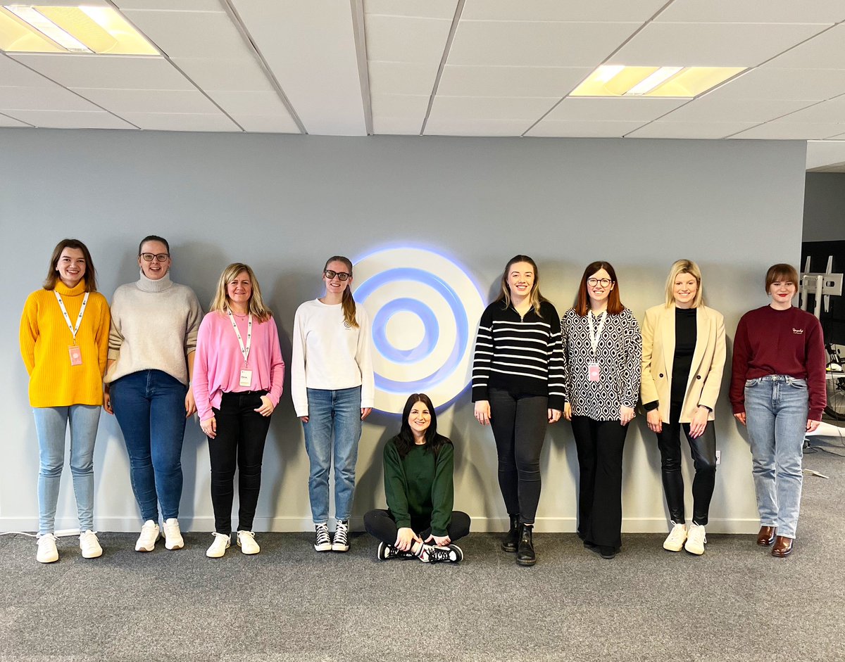 💪🏻 Brilliant women make up 59% of the Clicky team, 27 of our team in total.

We're proud of that &amp; it our balance is one of the reasons our clients love working with us.

Thanks for doing the 9am photo 📸 👍🏻

#happyinternationalwomensday

Clicky Media™ / clicky.co.uk