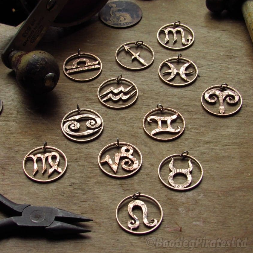 BootlegPirates1's tweet photo. My Zodiac coin collection.  Available in store.
https://t.co/TQy8Xrf0hn
#zodiacjewelry #zodiacsigns #zodiac #jewelry #gemini #astrology #zodiacsign #explorepage #scorpio #jewelryaddict #aries #taurus #virgo #handmade #necklaces #pisces #bracelets #leo #accessories #jewellery https://t.co/xT9Rkjlf9k