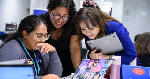ThomasTaylorSTL's tweet photo. Great seeing @BankofAmerica partner with @GirlsWhoCode to promote diversity in #STEM and close the gender gap. What a wonderful program for high schoolers seeking new skills and opportunities that can jumpstart their careers. https://t.co/LYDJ8Sffl4 https://t.co/S700Ft0Ugj