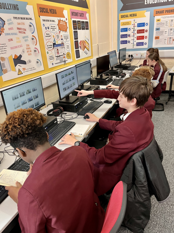 BroadoakSch's tweet photo. Day 2 - ~#NCW2023 has been another busy day! Pupils from Years 7-10 logged into their personalised GMACS XELLO platform to explore what careers are recommended for them. The platform will grow with them as they get work-ready over time. #NCW2023 #GMACS #boscareers #bos_work https://t.co/SaYqVp66Tc