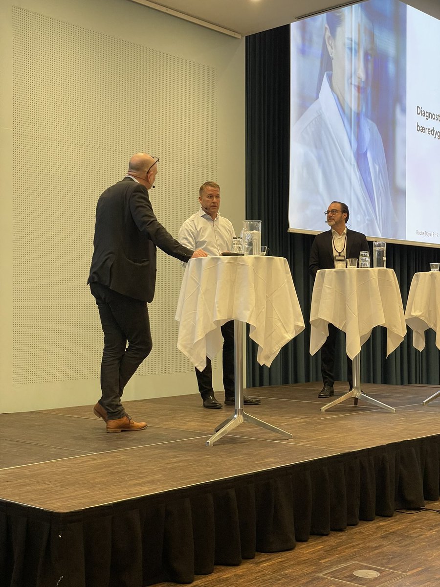 Fantastisk debat om fremtidens sundhedsvæsen mellem <a href="/RiccoDyhr/">Ricco Dyhr</a> og <a href="/GroupFalck/">Jakob Riis</a> Jakob Riis 💪på <a href="/RocheDiaDK/">Ro0od Poc</a> #rochedays2023
Visionerne for fremtidenssundhedsvæsen kræver stort  mod.